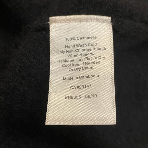 Talbots L Black Cashmere Turtleneck | Old Money Classic, Pure Luxe Staple $280 - Picture 4 of 6